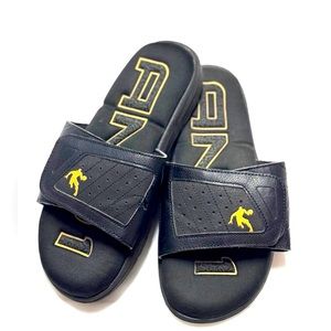 AND SHAQ‎ Black Slippers